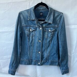 GAP Women's Blue Denim Jacket